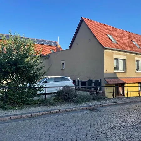 Am Geiseltalsee Apartment *