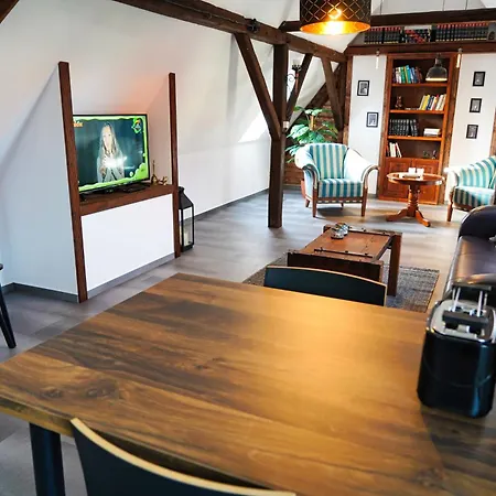 Am Geiseltalsee Apartment *